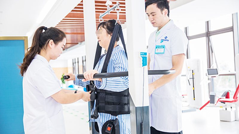 农村社区养老服务中心收费标准揭秘：揭秘背后的因素与考量